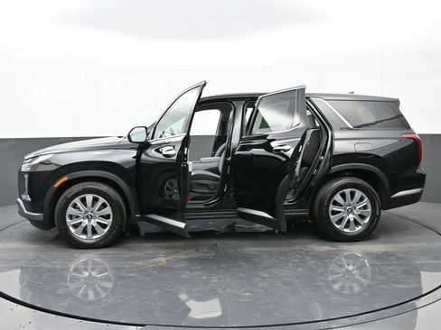 Used 2025 Hyundai Palisade SE image 32