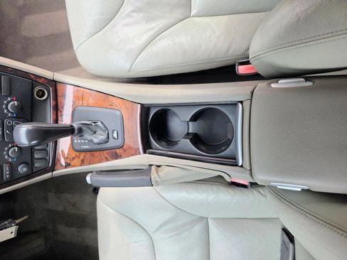 Used 2007 Volvo V70 2.5T image 9