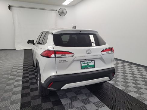 Used 2023 Toyota Corolla Cross L FWD image 6