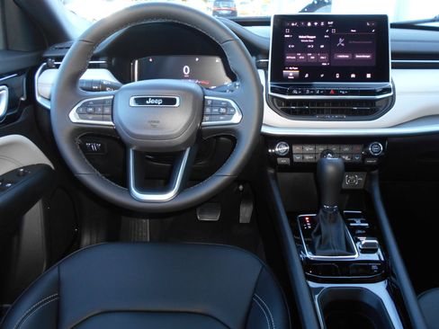 New 2026 Jeep Compass Limited AWD/4WD image 3