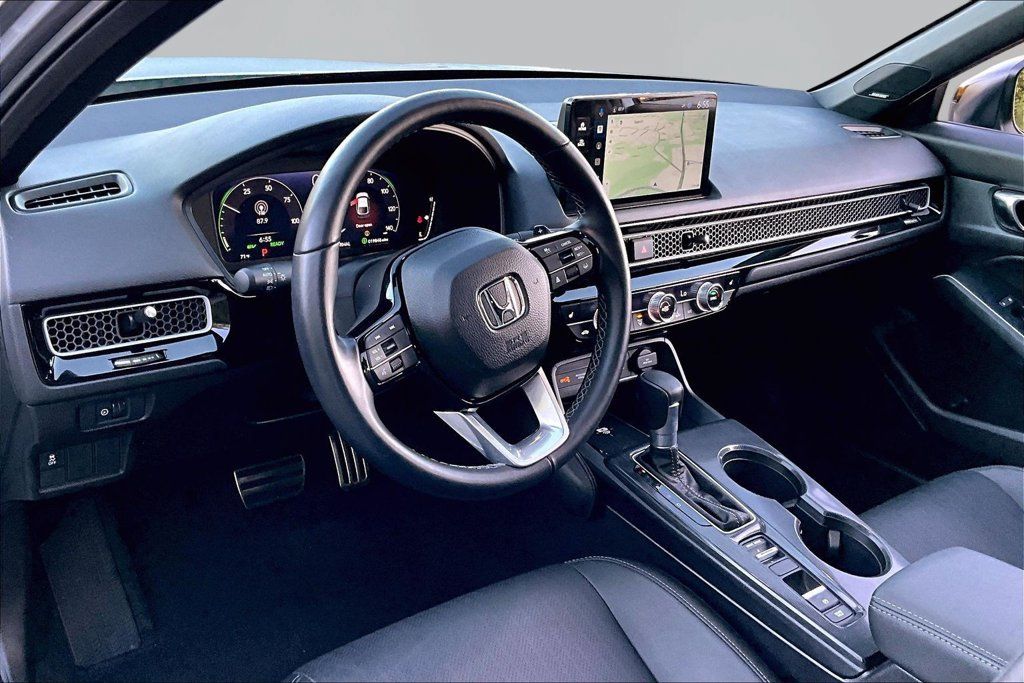 Used 2025 Honda Civic Sport Touring image 14