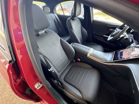Used 2025 Mercedes-Benz C 300 4MATIC Sedan image 29