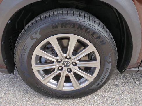 Used 2019 Lexus NX 300 FWD image 10