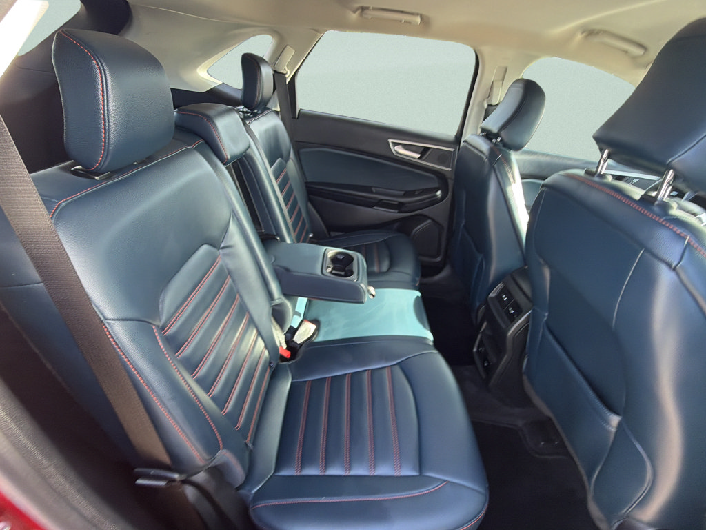 Used 2024 Ford Edge SEL w/ Sport Appearance Package AWD/4WD image 12
