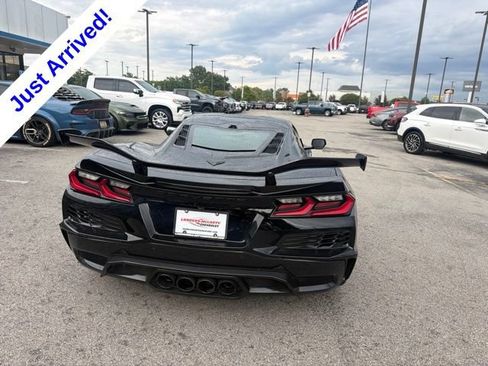 Used 2025 Chevrolet Corvette Z06 RWD image 4