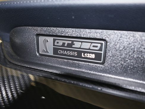 Used 2020 Ford Mustang Shelby GT350 w/ Technology Package image 48