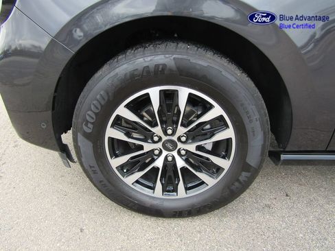 Certified 2025 Ford Expedition Platinum AWD/4WD image 37
