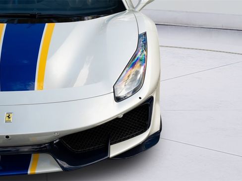 Used 2020 Ferrari 488 Pista Spider image 14