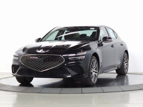 Used 2026 Genesis G70 2.5T AWD/4WD image 3