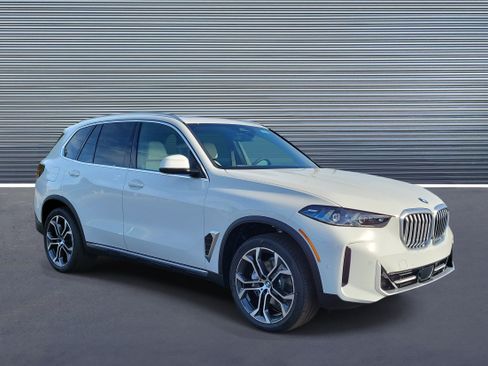 New 2026 BMW X5 sDrive40i w/ Climate Comfort Package image 2