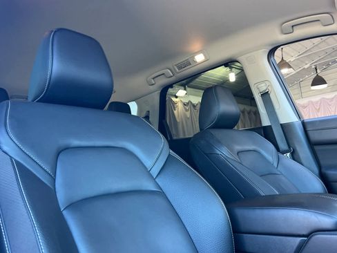 Certified 2025 Nissan Pathfinder SL image 20