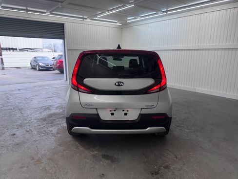 Used 2020 Kia Soul LX image 6
