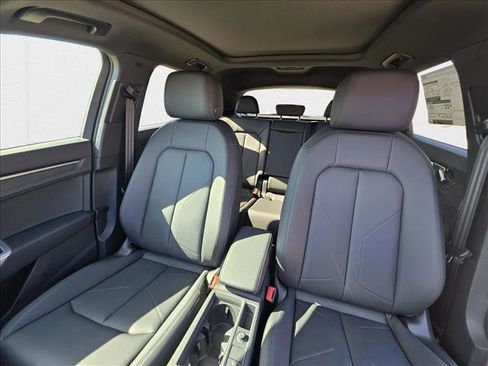 New 2025 Audi Q3 2.0T Premium w/ Convenience Package image 16