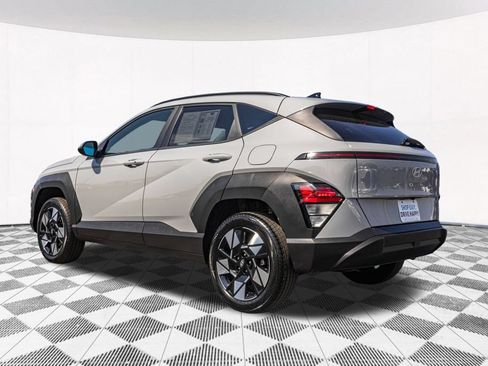 Certified 2025 Hyundai Kona SEL AWD/4WD image 8