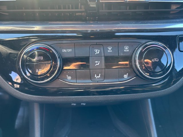 Used 2024 Buick Envista Sport Touring w/ Convenience I Package FWD image 9