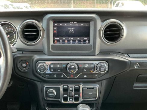 Used 2023 Jeep Wrangler Unlimited Sport AWD/4WD image 20