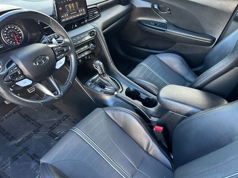 Used 2022 Hyundai Veloster N image 9