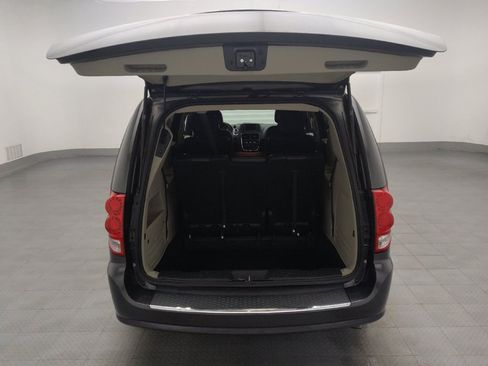 Used 2018 Dodge Grand Caravan SXT FWD image 29