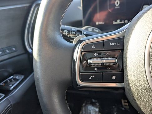 Used 2025 Kia Sorento SX Prestige image 21
