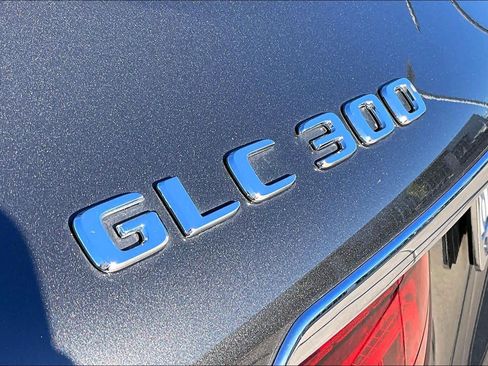 Used 2021 Mercedes-Benz GLC 300 image 8