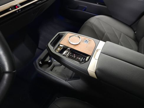 Used 2024 BMW iX xDrive50 w/ Sport Package AWD/4WD image 36