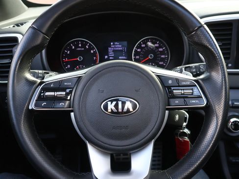 Used 2022 Kia Sportage Nightfall Edition image 12