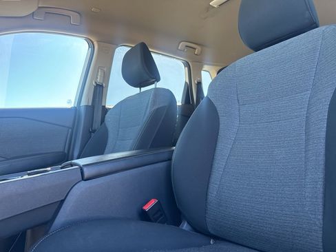 Certified 2023 Nissan Rogue SV image 39