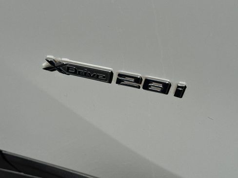 Used 2018 BMW X1 xDrive28i AWD/4WD image 2