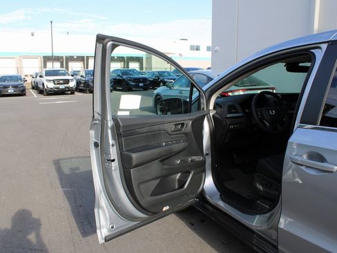 New 2026 Honda Odyssey EX-L image 17