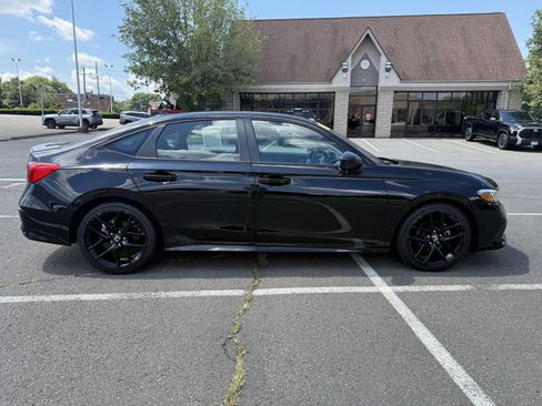 Used 2024 Honda Civic Sport image 8