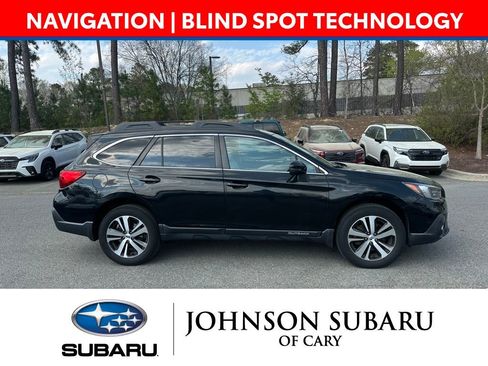 Used 2019 Subaru Outback 2.5i Limited image 3