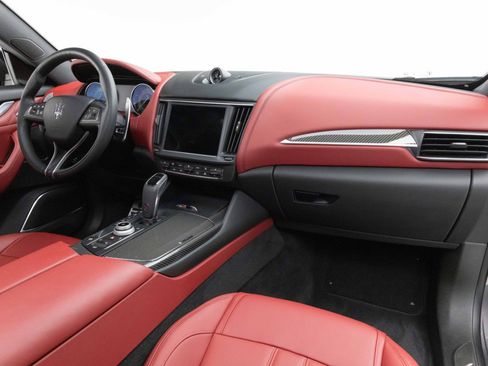 Used 2021 Maserati Levante S GranSport AWD/4WD image 2