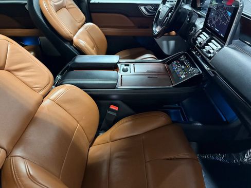 Used 2021 Lincoln Navigator Reserve w/ Luxury Package AWD/4WD image 82