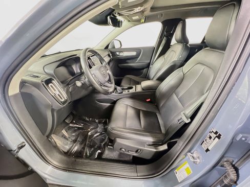 Used 2021 Volvo XC40 T5 Momentum w/ Protection Package Premier AWD/4WD image 21