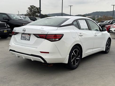 Used 2024 Nissan Sentra SV image 6