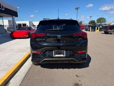 Used 2024 Buick Encore GX Sport Touring w/ Comfort Package AWD/4WD image 8