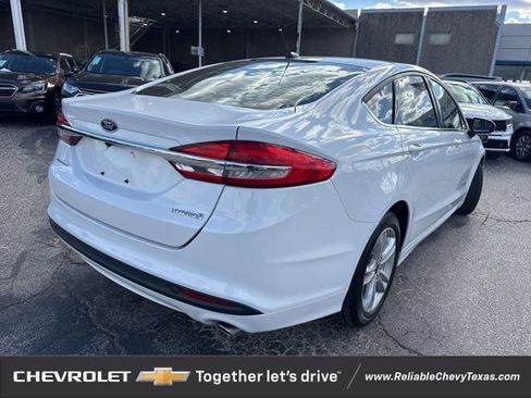 Used 2018 Ford Fusion S image 8
