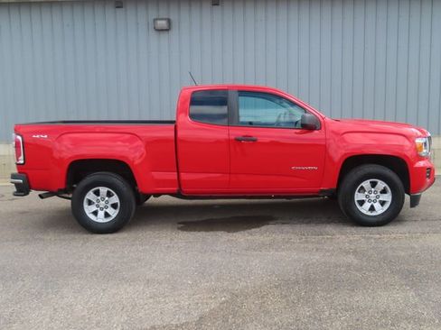 Used 2020 GMC Canyon 4x4 Extended Cab w/ Convenience Package image 2