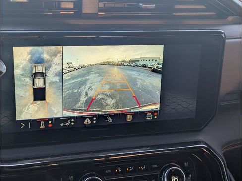 Used 2024 GMC Sierra 2500 AT4 w/ AT4 Premium Plus Package image 7