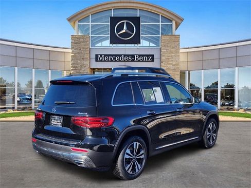 Certified 2025 Mercedes-Benz GLB 250 4MATIC image 4