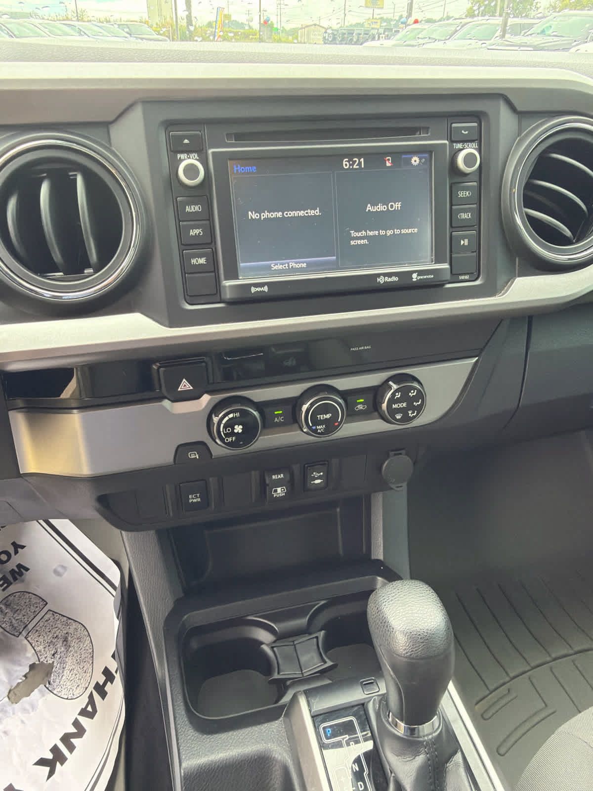 Used 2018 Toyota Tacoma SR5 RWD image 15