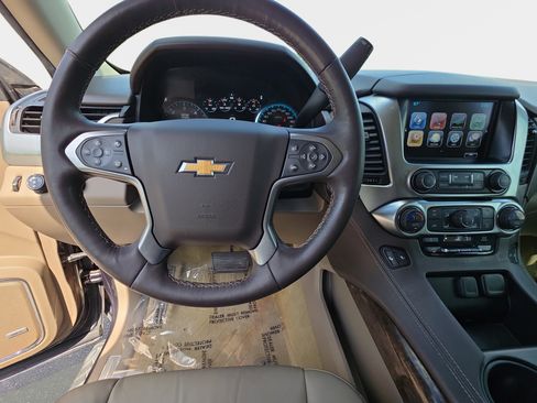 Used 2017 Chevrolet Tahoe LT image 17