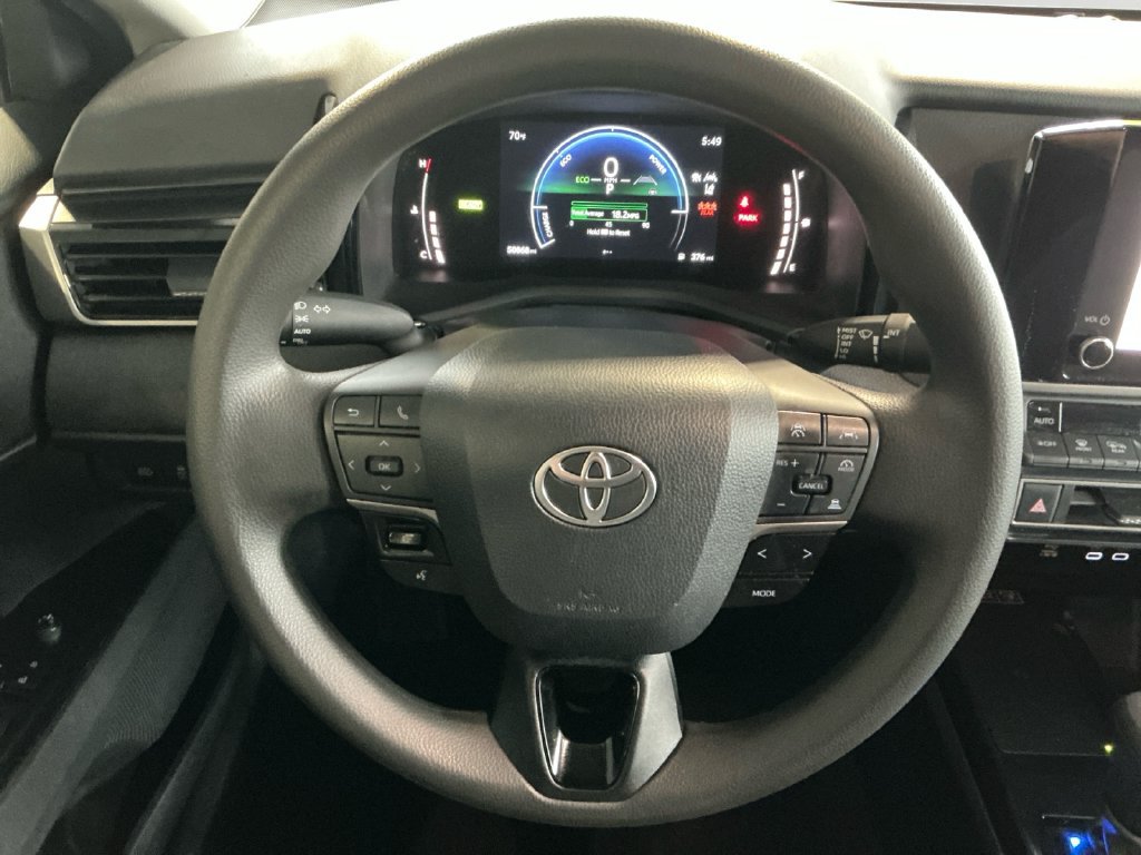 Used 2025 Toyota Camry LE FWD image 19