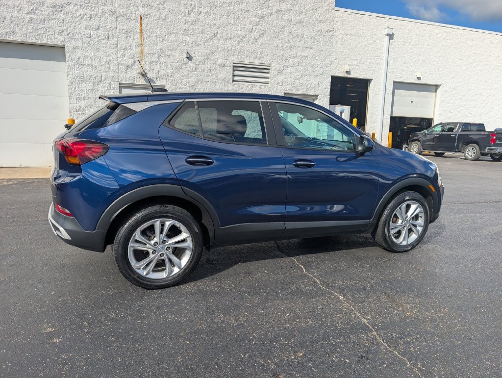 Used 2022 Buick Encore GX Preferred w/ Cold Weather Comfort Package FWD image 8