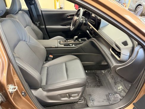 Used 2026 Toyota Crown w/ Advanced Technology Package AWD/4WD image 28