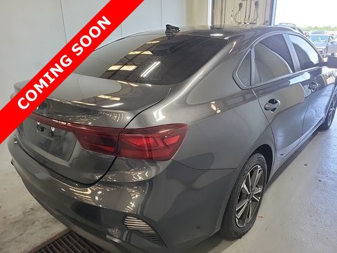 Used 2023 Kia Forte LXS FWD image 3