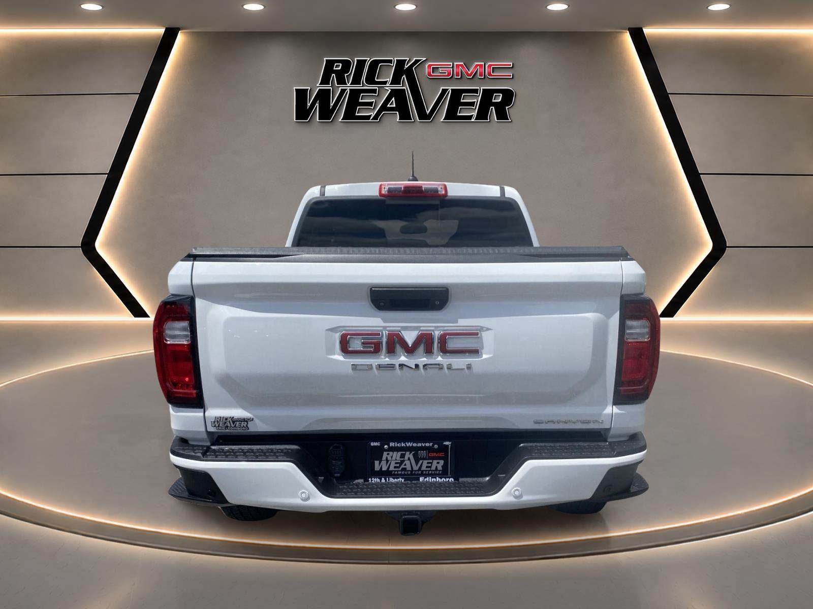 Used 2023 GMC Canyon Denali AWD/4WD image 6