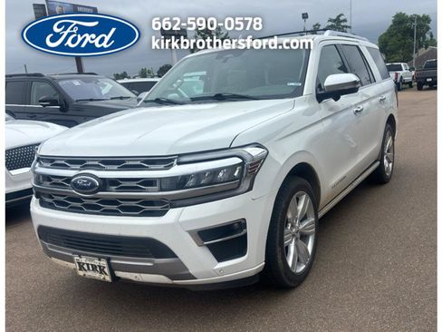Used 2023 Ford Expedition Platinum RWD image 1
