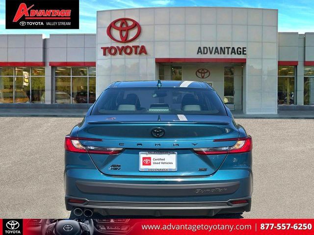 Used 2025 Toyota Camry SE w/ Multimedia Upgrade Package AWD/4WD image 8