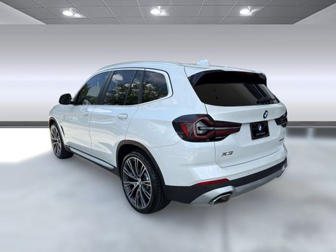 Used 2024 BMW X3 sDrive30i w/ Convenience Package RWD image 3